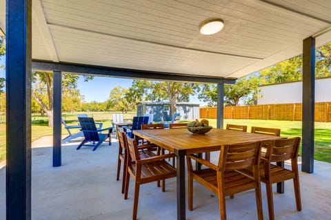 BBQ Ready + Fire Pit: Chic Johnson City Home House in Johnson City