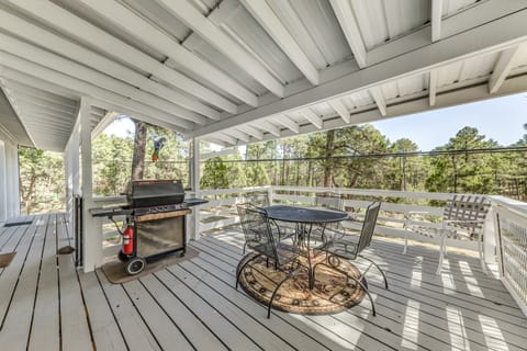 Rustic Alto Retreat - Near Hiking, Skiing & More! House in Alto