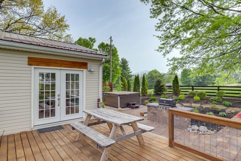 Dry Ridge Rental Home w/ Hot Tub & Game Room! House in Ohio