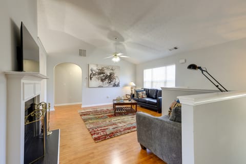 Spacious Georgia Home w/ Deck, Grills & Fireplace! House in Georgia