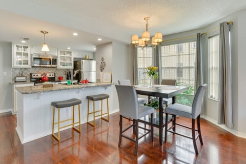 Kissimmee Condo w/ Perks: 6 Mi to Disney World! Apartment in Kissimmee