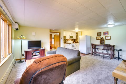 Walk to McQuade Harbor: Lake Superior Retreat Apartment in Duluth