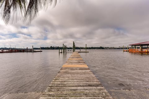 Jacksonville Vacation Home w/ Trout River Access House in Jacksonville