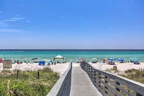 Walk to Beach + Restaurants: PCB Resort Condo! Apartment in Panama City Beach