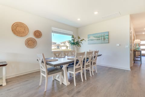 10 Mi to Dtwn: Bright Austin Gem w/ Pool Access House in Austin