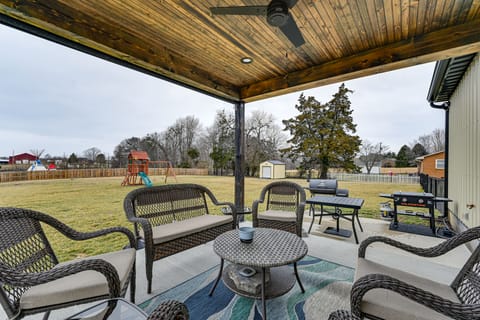 Near CU & Dtwn! Campbellsville Home w/ Game Room House in Kentucky