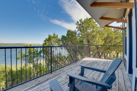 Modern Graford Cabin: Walk to Possum Kingdom Lake! House in Possum Kingdom Lake