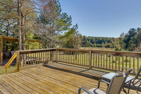 Prosperity Vacation Rental ~ 1 Mi to Lake Murray! House in Leesville