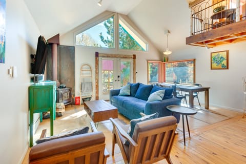 Riverside Retreat w/ Screened Porch: 6 Mi to Taos! House in New Mexico