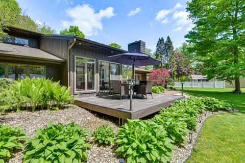 Cassopolis Vacation Home - Walk to Diamond Lake! House in Cassopolis