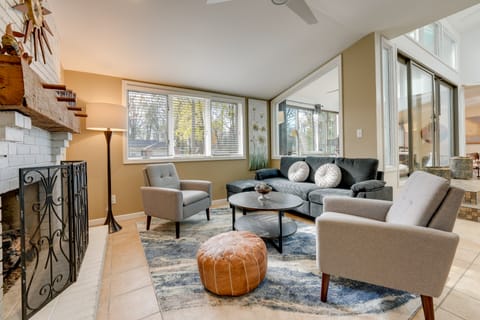 Cassopolis Vacation Home - Walk to Diamond Lake! House in Cassopolis