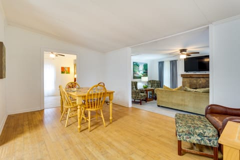 1 Mi to Lake Allatoona: Family Home on Farm! House in Allatoona Lake