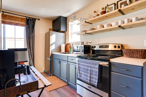 Chic Harrison Home: Walk to Wilson State Park! House in Harrison