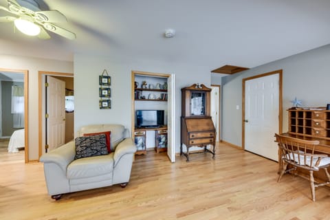 Salem Vacation Home w/ Dock: Steps to Paddock Lake House in Paddock Lake