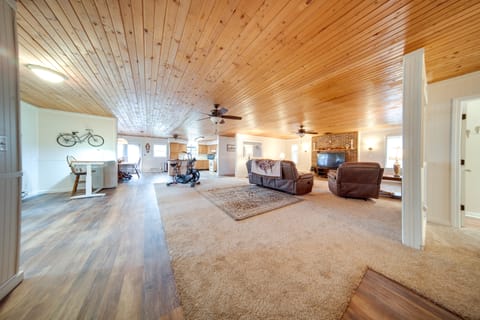 North Jackson Vacation Rental w/ Wraparound Deck! House in Ohio