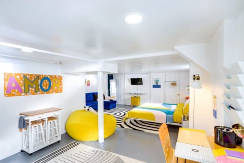 Gordon Square Studio ~ 4 Mi to Downtown Cleveland! Apartment in Cleveland Heights