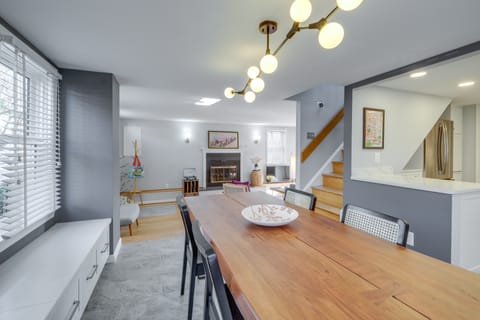 < 1 Mi to Waterfront: Old Town Alexandria Home! House in Alexandria