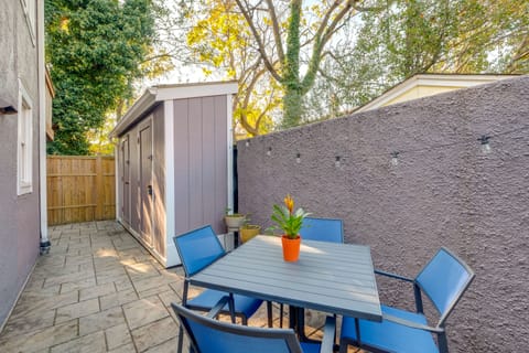 < 1 Mi to Waterfront: Old Town Alexandria Home! House in Alexandria