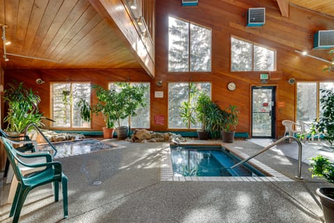Heated Pool Access + Near Skiing: Colorado Retreat Apartment in Wildernest