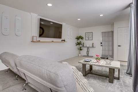 7 Mi to French Quarter: Modern Home in New Orleans Apartment in New Orleans