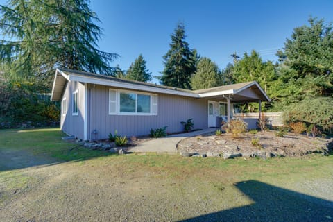 Gig Harbor Vacation Rental Home: 1 Mi to Uptown! House in Gig Harbor