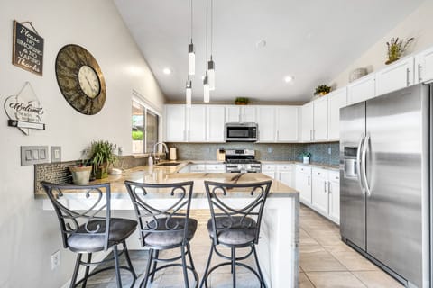 Near Superstition Hiking! Gold Canyon Home w/ Pool House in Gold Canyon