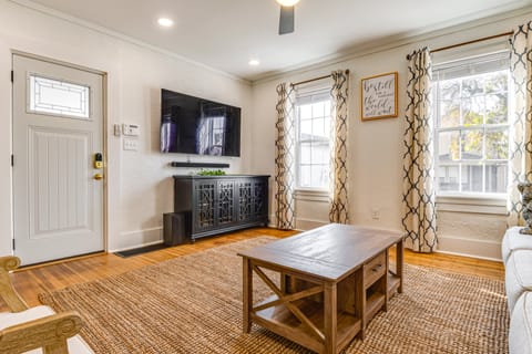 Chic Indianapolis Home w/ Patio < 2 Mi to Downtown House in Indianapolis