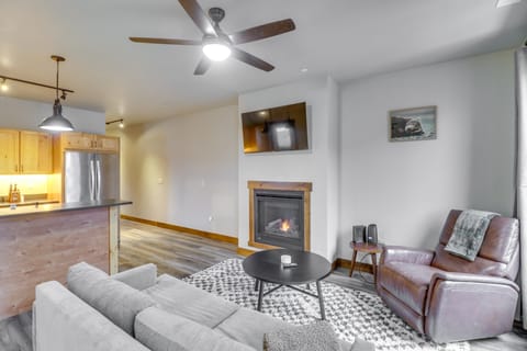 Downtown Columbia Falls Condo: 16 Mi to Ski Resort Apartment in Columbia Falls