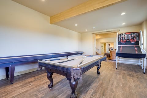 Game Room + Views: Angel Fire Escape House in Angel Fire
