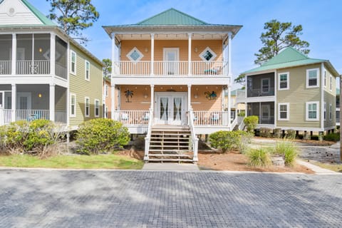 Family-Friendly Pensacola Home < 1 Mi to Beach! House in Perdido Key