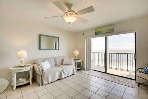 Oceanfront Ormond Beach Condo: Community Perks! Apartment in Ormond By The Sea