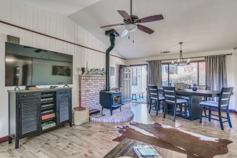 Mountain Home Near Yosemite w/ Well-Being Retreat! House in Ahwahnee