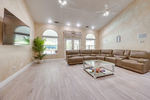 Billiards & Private Pool: Bright Clovis Home! House in Clovis