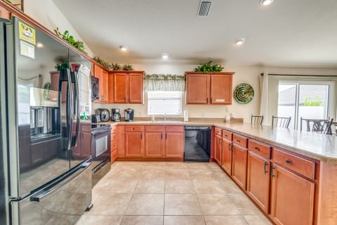 Screened Lanai & Grill: Home in The Villages House in The Villages