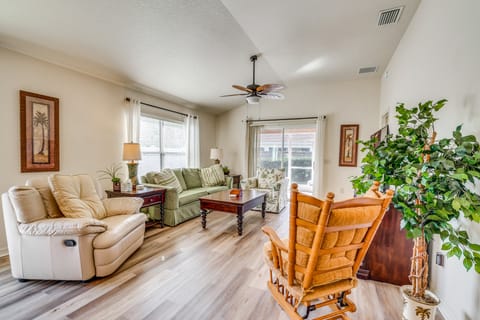 Screened Lanai & Grill: Home in The Villages House in The Villages