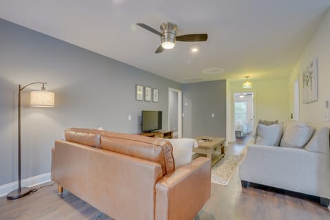 North Charleston Escape ~ 15 Mi to Dtwn Charleston House in Goose Creek