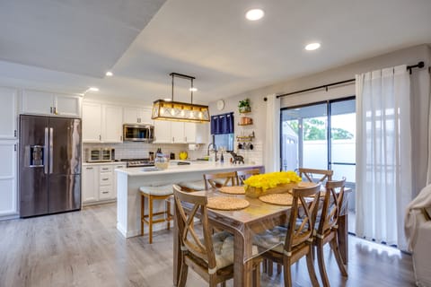 5 Mi to Beach: Jupiter Townhome w/ Pool Access Apartment in Jupiter