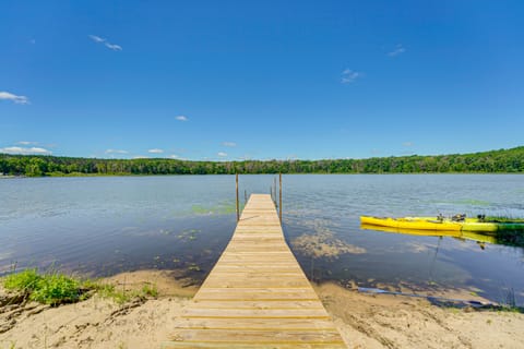 Bitely Cottage Rental: Fire Pit & Beach! Cottage in Michigan