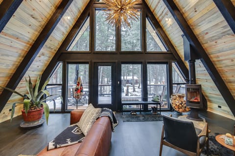 Stunning A-Frame Cabin, Steps to Clark Fork River House in Idaho