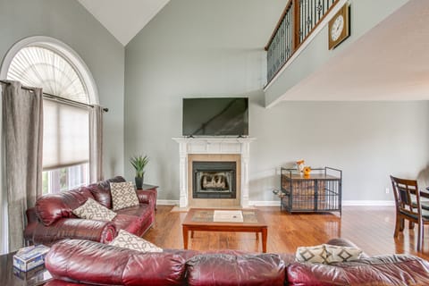 Large Clarksville Family Home ~ 4 Mi to Speedway! House in Clarksville