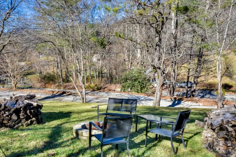 Luxe Highlands Haven w/ Fire Pit + Hot Tub! House in Tennessee