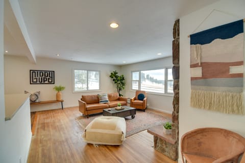 6 Mi to Staunton State Park: Conifer Home w/ Deck House in Park County