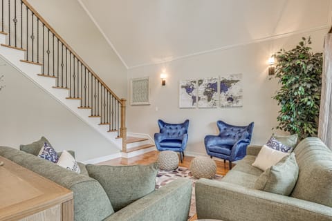 Brenham Rental w/ Deck & Yard < 1 Mi to Downtown! House in Brenham