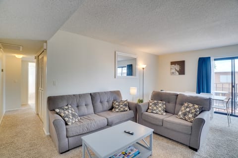 < 1/2 Mi to Trail Dust Town: Retreat w/ Peak Views Apartment in Tucson