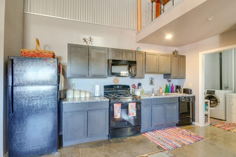 Southwest Colorado Getaway Near Skiing & Hiking! Apartment in Del Norte