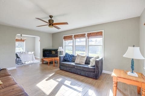 Newberry Home w/ Deck on 10 Acres! House in Florida