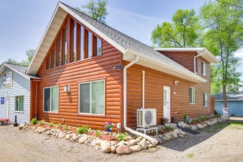 Eagle's Nest Cabin on Mille Lacs Lake: Boat + Fish House in Minnesota