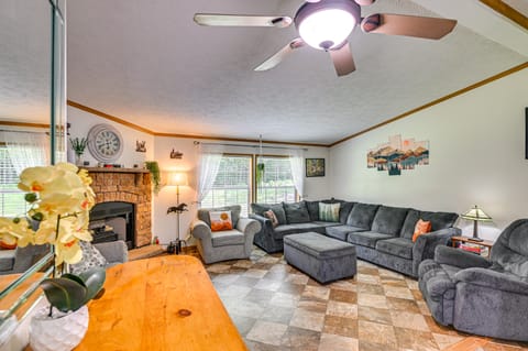 Cozy Home w/ Playground: Near Hunter Ski Resort! House in Haines Falls