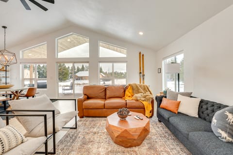 Family-Friendly Donnelly Home w/ Private Hot Tub! House in Valley County