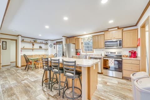 < 1 Mi to Beach: Peaceful Brant Lake Home! House in Capital District, NY, USA